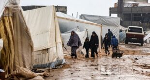 غرق مئات الخيام في مخيمات النزوح في مناطق متفرقة من قطاع غزة