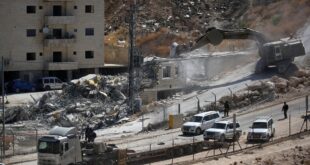 الاحتلال يهدم منزلا في بيت حنينا شمال القدس