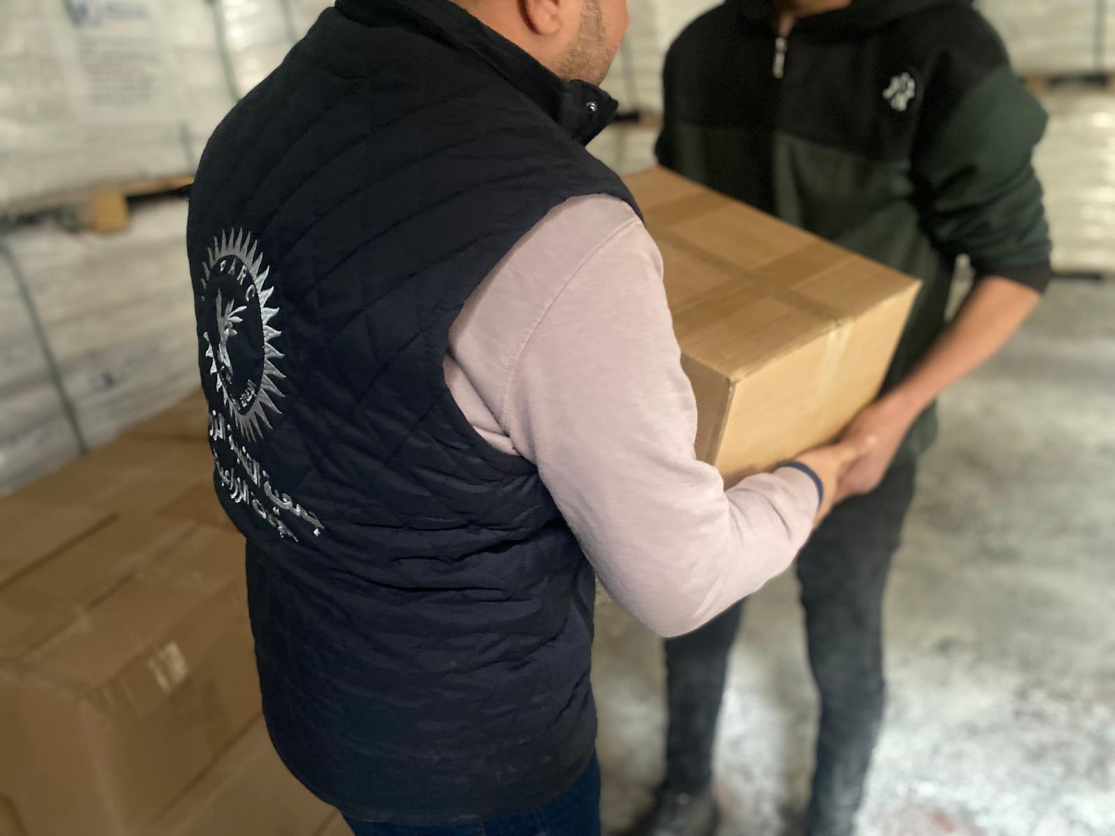 الإغاثة الزراعية توزع 6000 طرد غذائي في شمال غزة