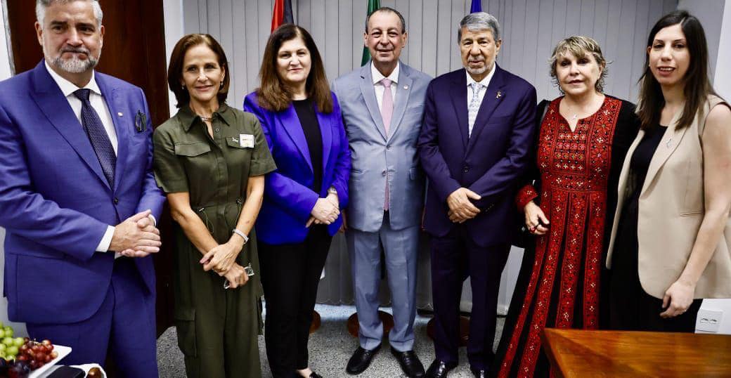 الوزيرة شاهين تطلع أعضاء من مجلس الشيوخ البرازيلي على آخر التطورات في الأرض الفلسطينية المحتلة