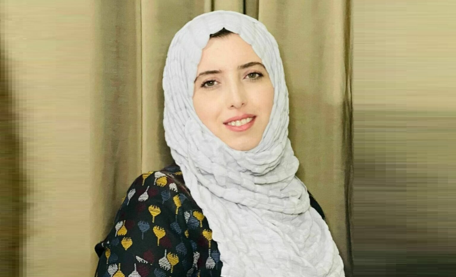 لا شيء يشبه أبي إلّا البياض ، بقلم : قمر عبد الرحمن