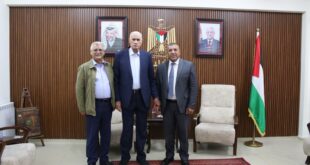 محافظ الخليل خالد دودين يبحث مع الفريق جبر أهمية تعزيز الأمن وفرض القانون