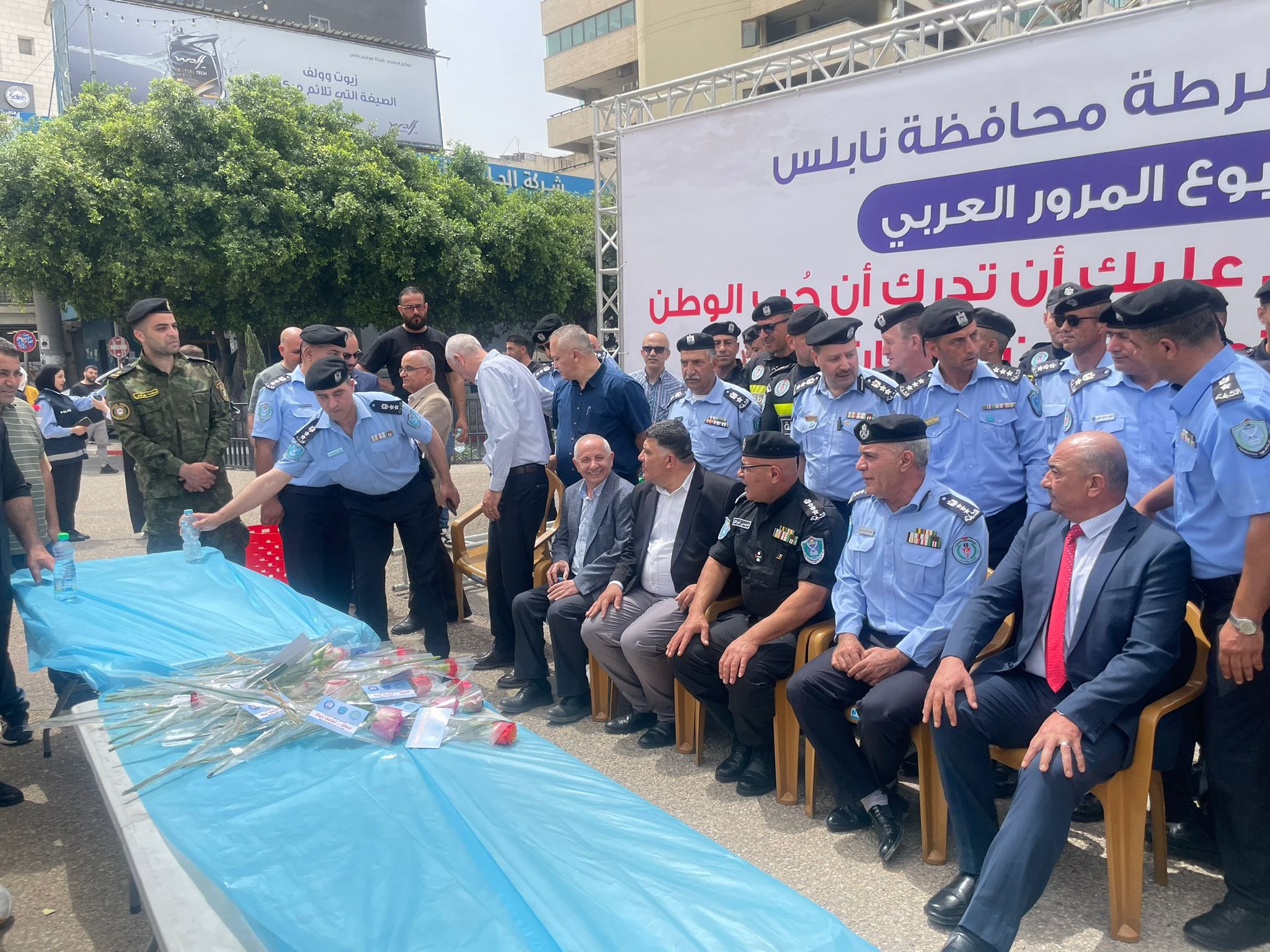 الأمن الوطني والعلاقات العامة في المؤسسة الأمنية تشارك في انطلاق فعاليات “أسبوع المرور العربي 2025” بمحافظة نابلس