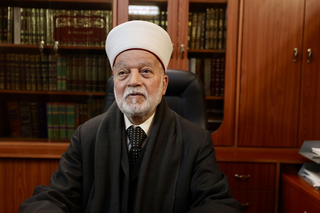 المفتي العام يحذر من تداول نسخة من القرآن الكريم