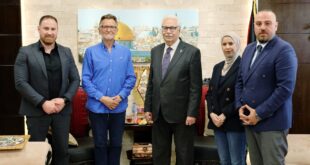 وزير الصحة يبحث مع طبيب نرويجي التعاون في مجالات طب الطوارئ