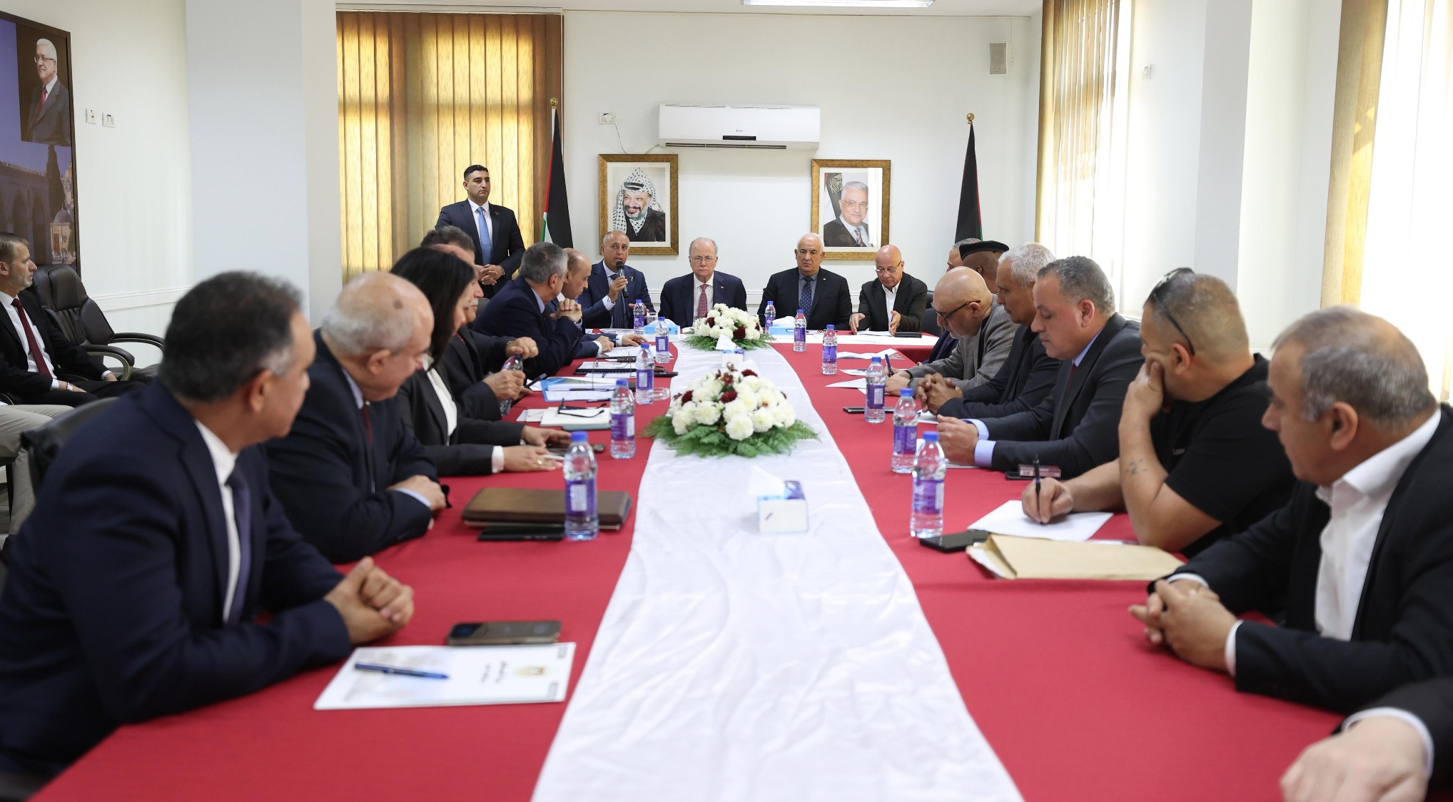 مصطفى يترأس اجتماعا تحضيريا لعقد جلسة مجلس الوزراء في محافظة جنين