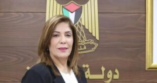 وزيرة شؤون المرأة منى الخليلي