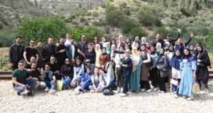 نفذ طلبة كلية الحقوق في جامعة فلسطين الأهلية يكتشفون تراث بتير ضمن مبادرة "انعكاسات دبلوماسية"
