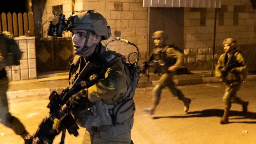 الاحتلال يعتقل مواطنين من يانون جنوب نابلس