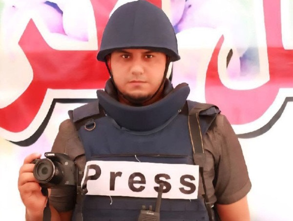 استشهاد الصحفي حسان مجدي أبو وردة وعدد من أفراد عائلته بقصف منزلهم شمال القطاع