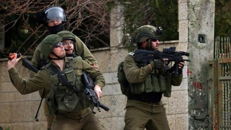 إصابة شاب برصاص الاحتلال في المغير شمال شرق رام الله