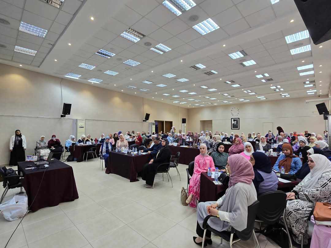 مدارس الإيمان تنظم يومًا تدريبيًا للهيئة التعليمية تحت عنوان: الارتقاء بالممارسات التربوية