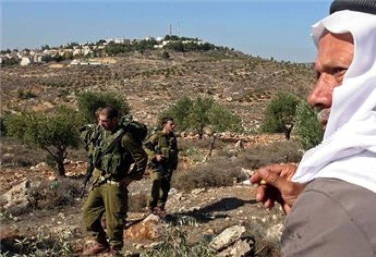 الاحتلال يعتدي على مزارعين في حوسان غرب بيت لحم