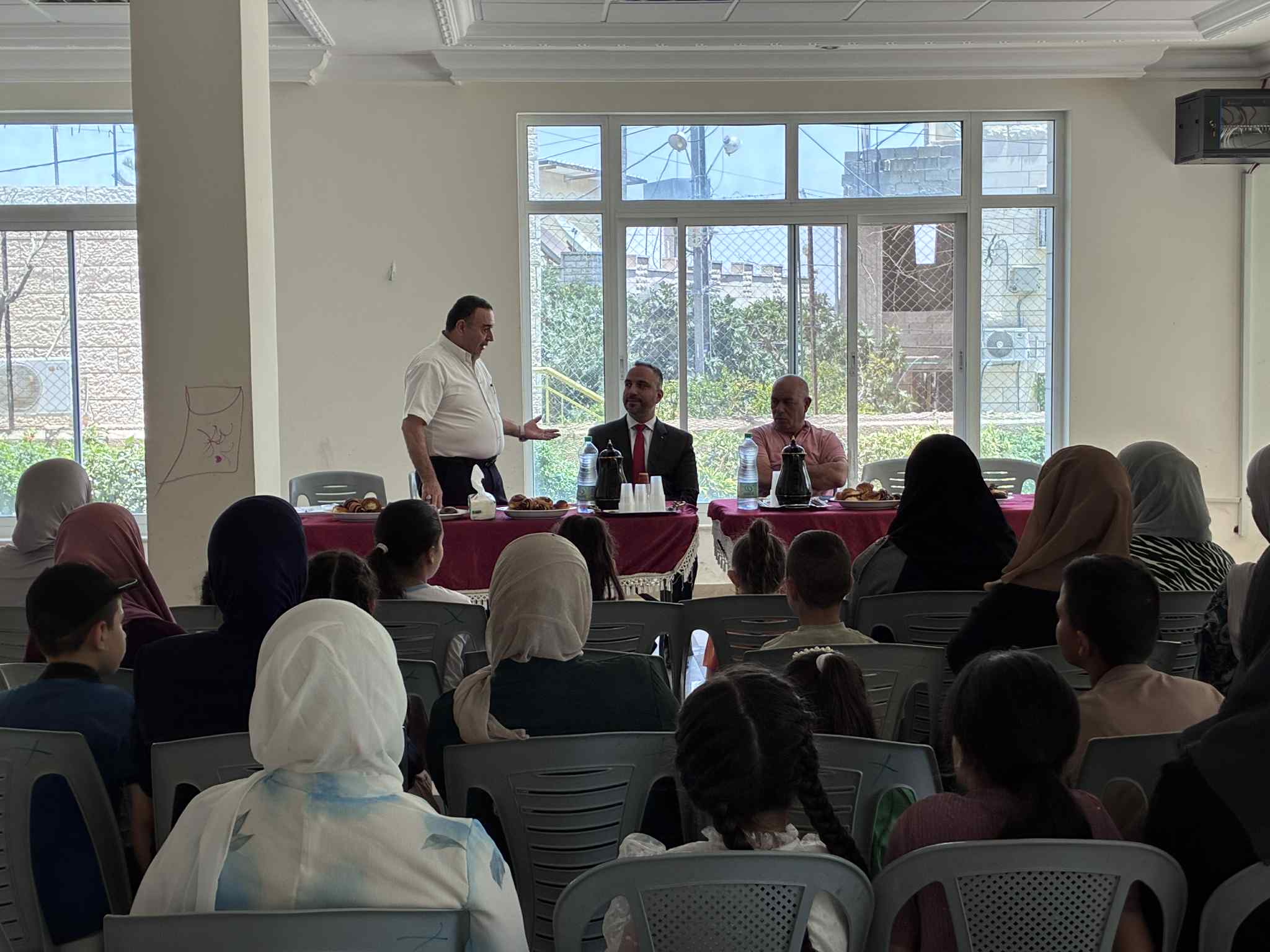 رئيس بلدية بيت لحم يزور جمعية رعاية اليتيم ويؤكد على أهمية الشراكة المجتمعية
