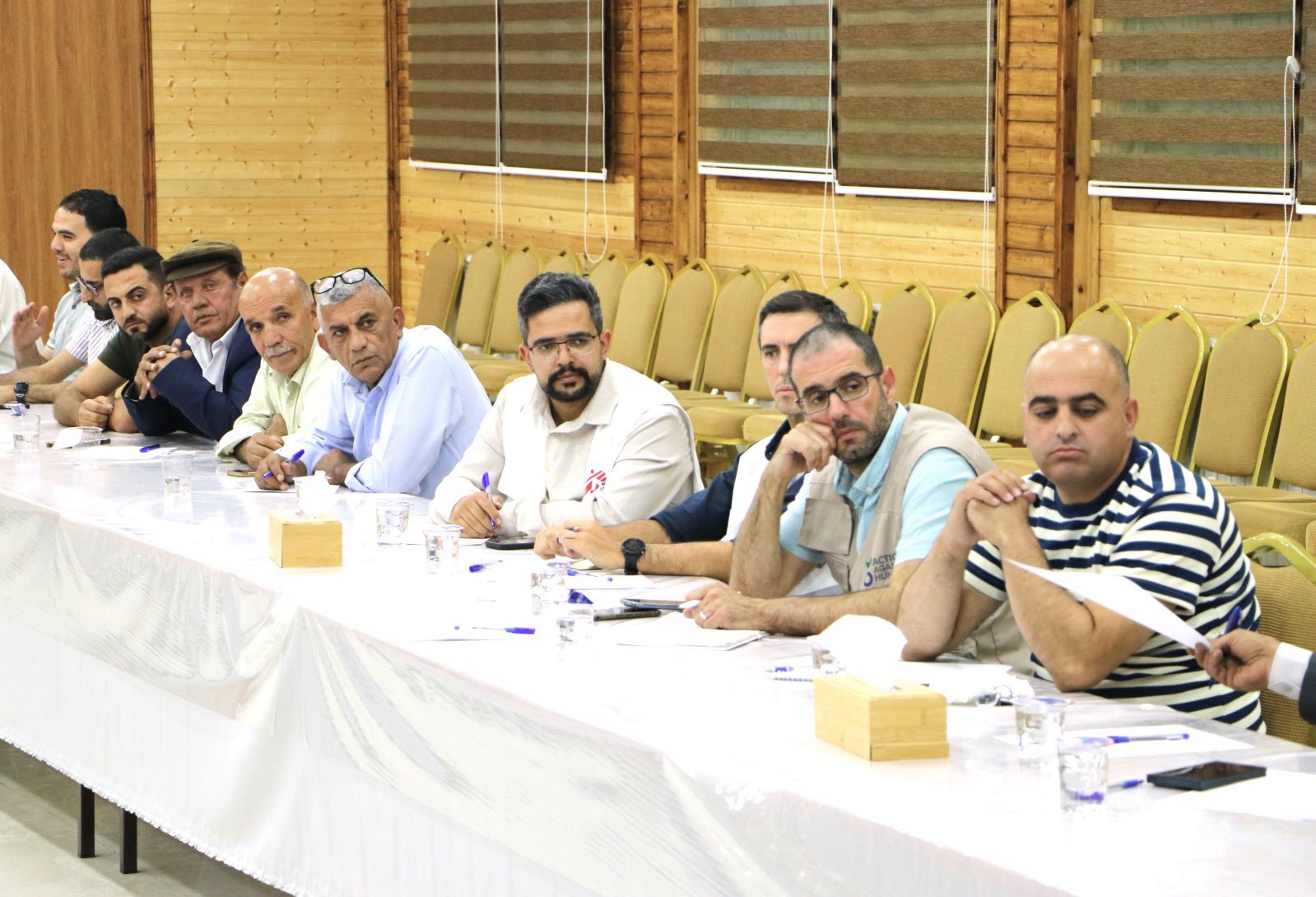محافظ الخليل خالد دودين يؤكد ضرورة دعم صمود أهالي مسافر يطا