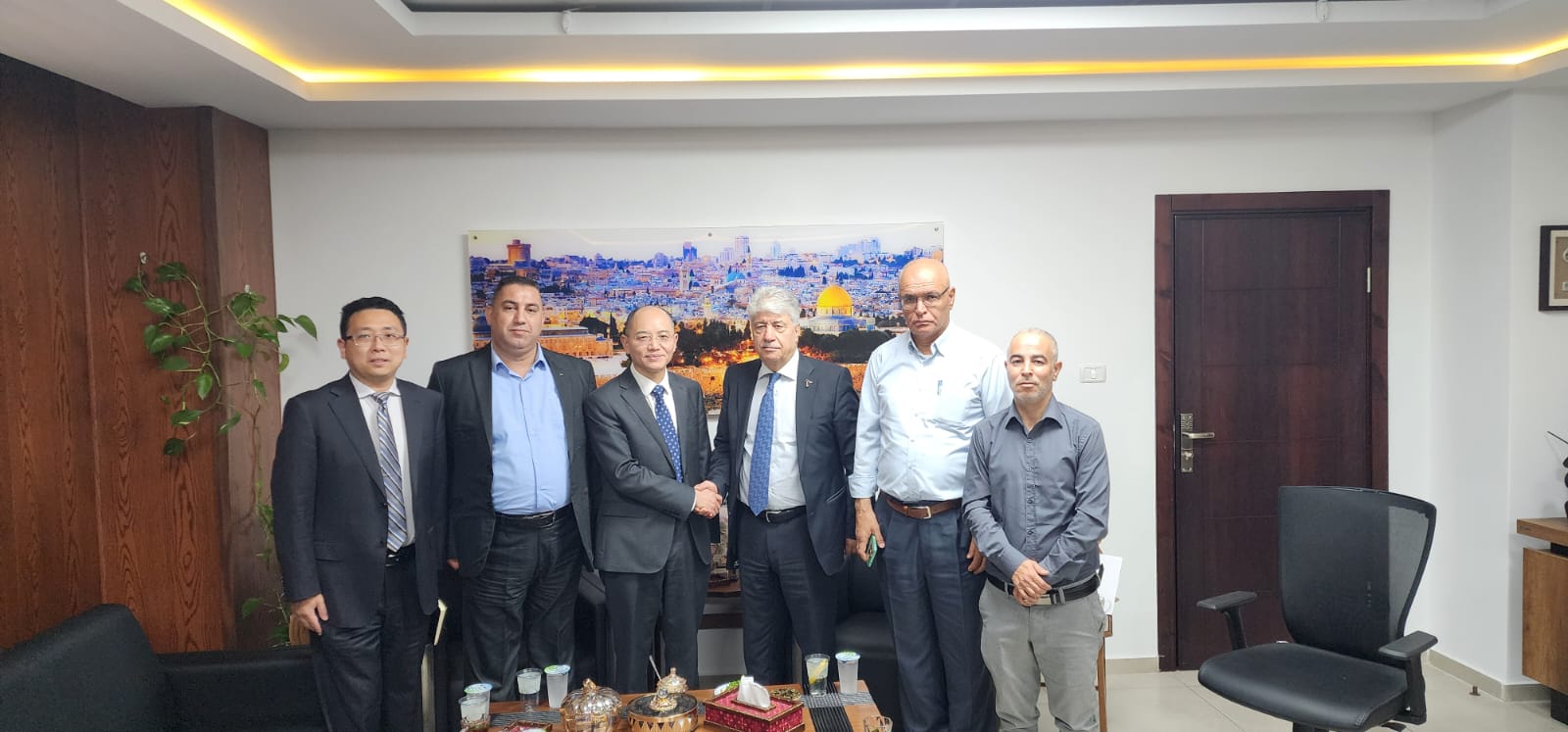 د. مجدلاني يلتقي السفير الصيني لدى دولة فلسطين تسنغ جيشين ويطلعه على اخر المستجدات السياسية