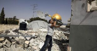 الاحتلال يجبر عائلة مقدسية على هدم منزلها ذاتيا