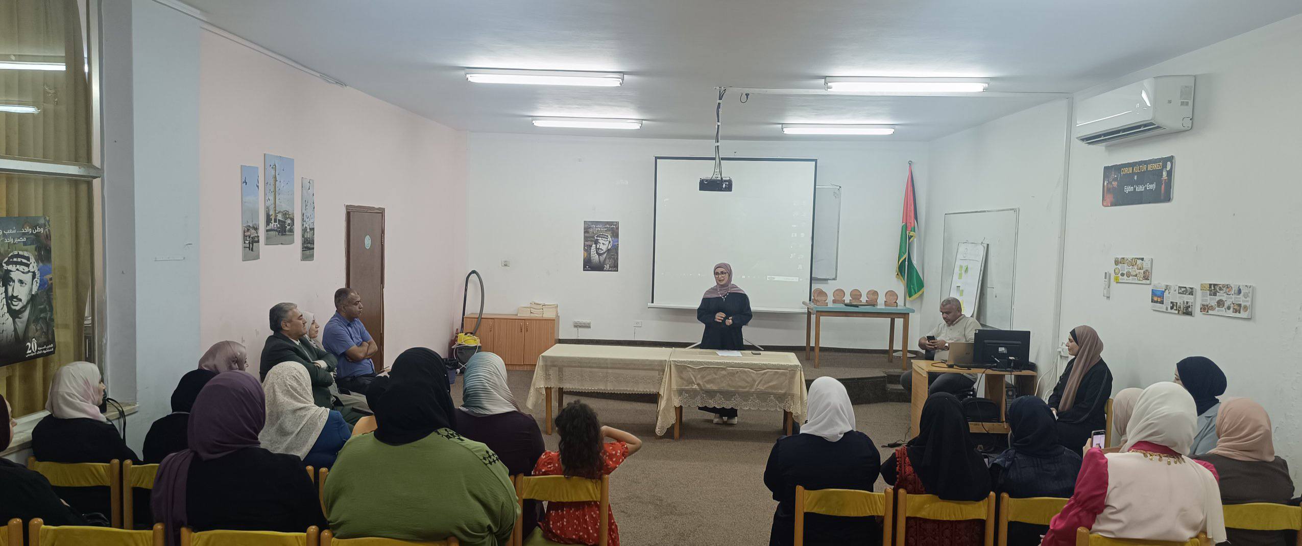 قلقيلية: اختتام دورة "مسرح الدمى" وافتتاح معرض نوعي للدمى بالشراكة بين الثقافة والتربية والمكتبة