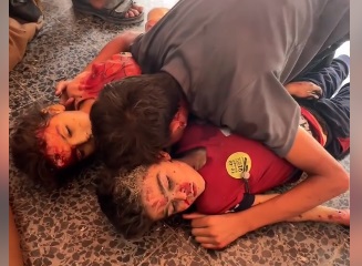 20 شهيدا معظمهم أطفال بقصف للاحتلال قرب مدرسة في حي التفاح شرق مدينة غزة