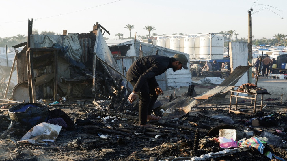 شهيدان ومصابون جراء قصف الاحتلال خيمة نازحين في مواصي خان يونس بقطاع غزة