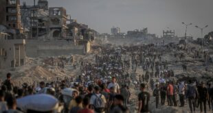 الاحتلال بحق منتظري المساعدات وسط قطاع غزة