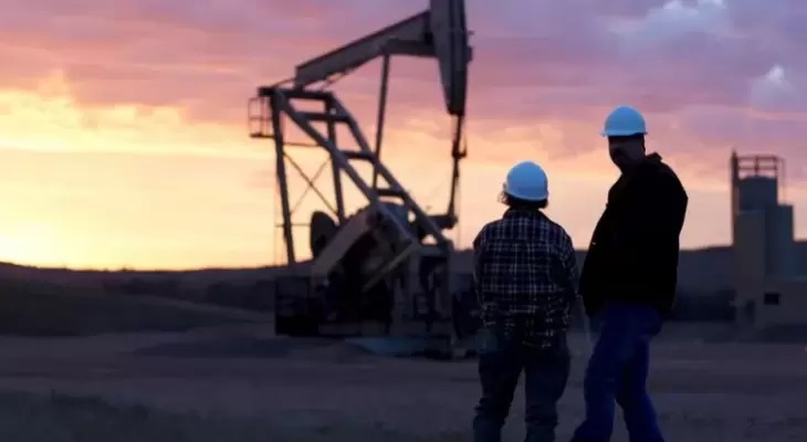 النفط يرتفع بنسبة أكثر من 4%