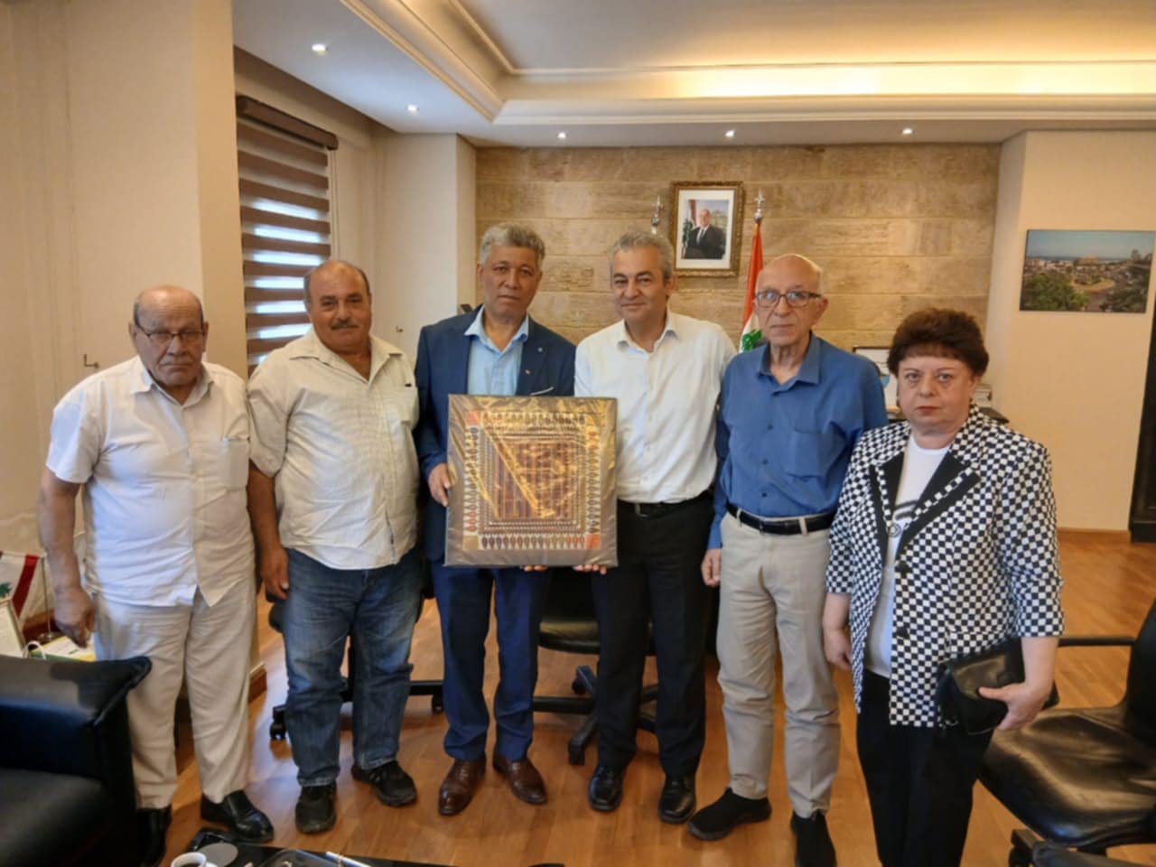 وفٌد نقابي فلسطيني - لبناني يزور رئيس بلدية صيدا للتأكيد على التعاون المشترك في ظل التحديات الاقتصادية
