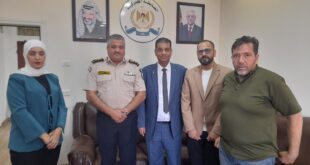 اجتماع بين اتحاد الصناعات البلاستيكية ومدير الضابطة الجمركية في محافظة الخليل لتعزيز التعاون ودعم القطاع الصناعي
