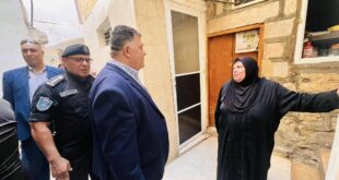 محافظ نابلس غسان دغلس يتفقد البلدة القديمة عقب عدوان الاحتلال عليها