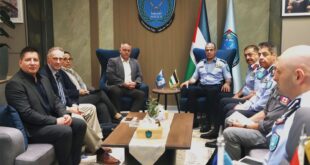 اللواء علام السقا يبحث مع الملحق العسكري الكندي تطوير برامج تدريب الشرطة الفلسطينية