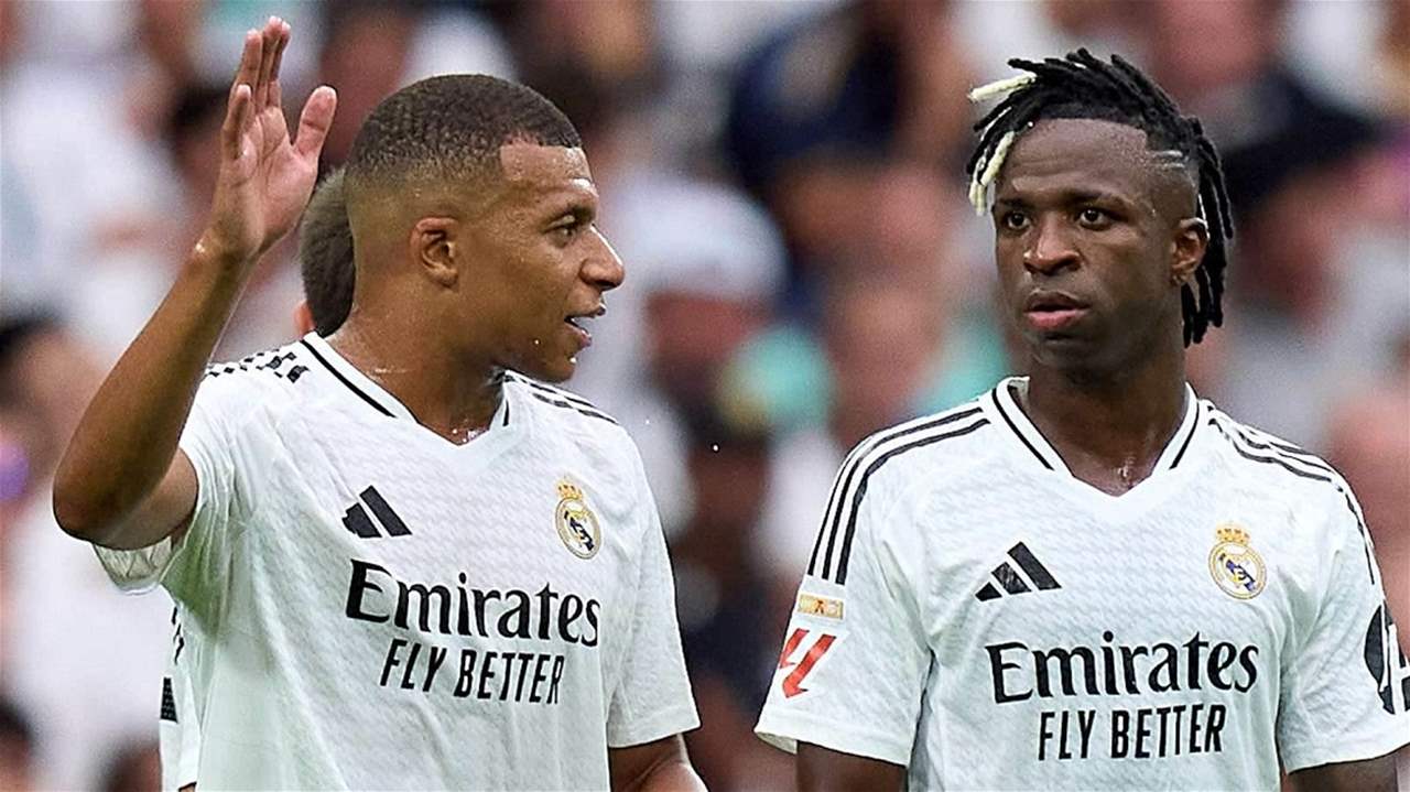 ريال مدريد يوقف تجديد عقد فينيسيوس خوفاً من "انقلاب" مبابي