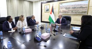 رئيس الوزراء يبحث مع المنسق الأممي الجديد في فلسطين آخر المستجدات ومضاعفة جهود الإغاثة