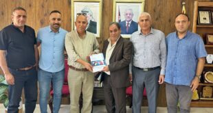 المحافظ أبو عليا يلتقي رئيس بلدية تقوع ويطّلع على تقرير المشاركة في دورة تدريبية بالصين