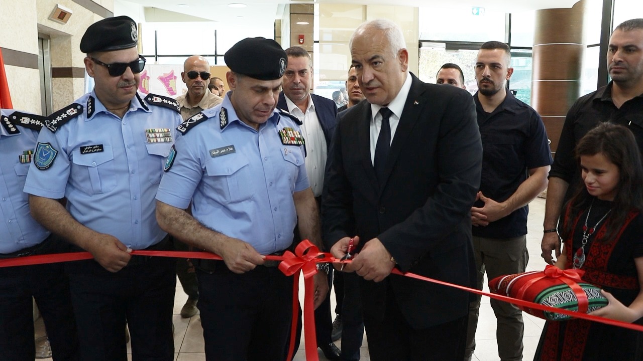 الشرطة تفتتح معرض الأشغال اليدوية والتراثية لنزلاء مراكز الإصلاح والتأهيل