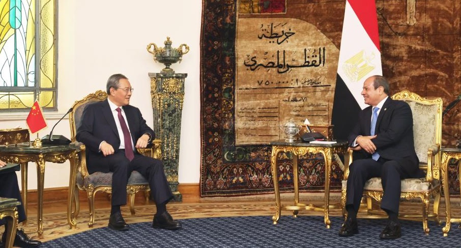 خلال لقائه الرئيس المصري عبد الفتاح السيسي ، رئيس مجلس الدولة الصيني : الصين تتطلع إلى تعميق تعاون الحزام والطريق مع مصر