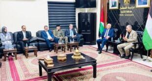 محافظ قلقيلية حسام أبو حمدة يلتقي وزير الاقتصاد الوطني ويبحث معه الواقع الاقتصادي في المحافظة