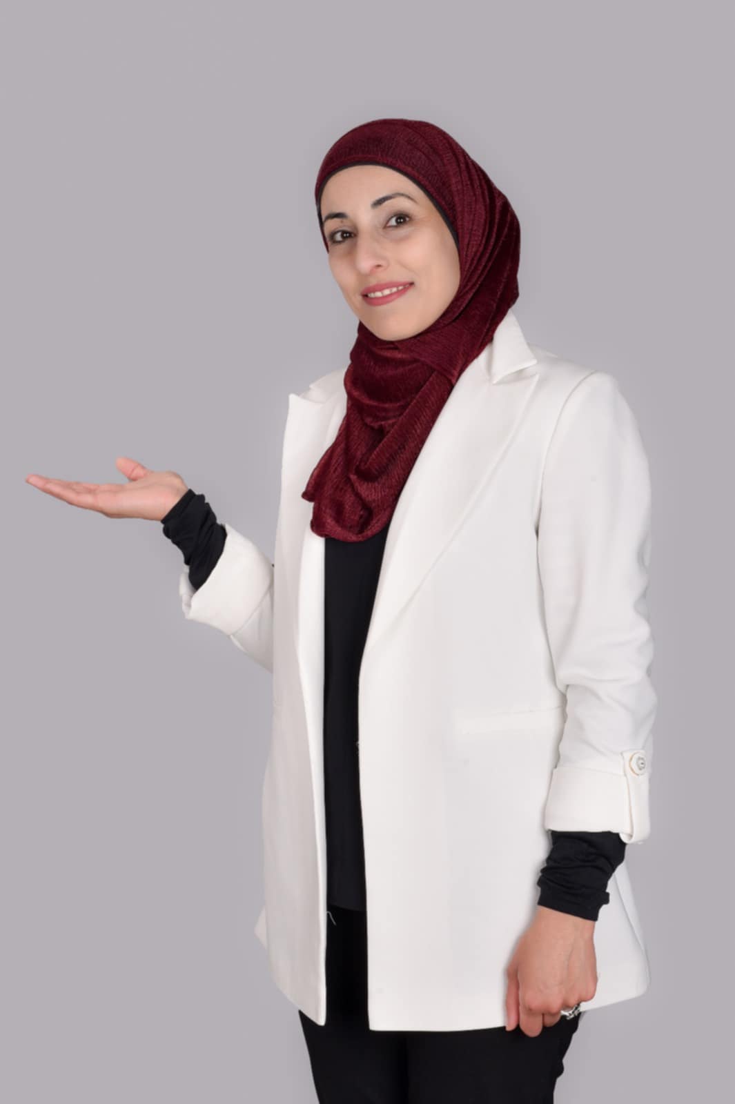 تجربتي كمعلمة فخورة بها ، من الحلم إلى الأثر رحلتي في العمل التربوي والتطوعي مع الأطفال ، بقلم : د. غدير عابد