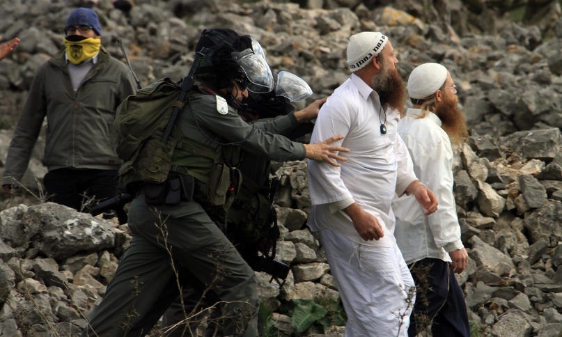 مستوطنون يعتدون على منشأة زراعية في السواحرة جنوب شرق القدس
