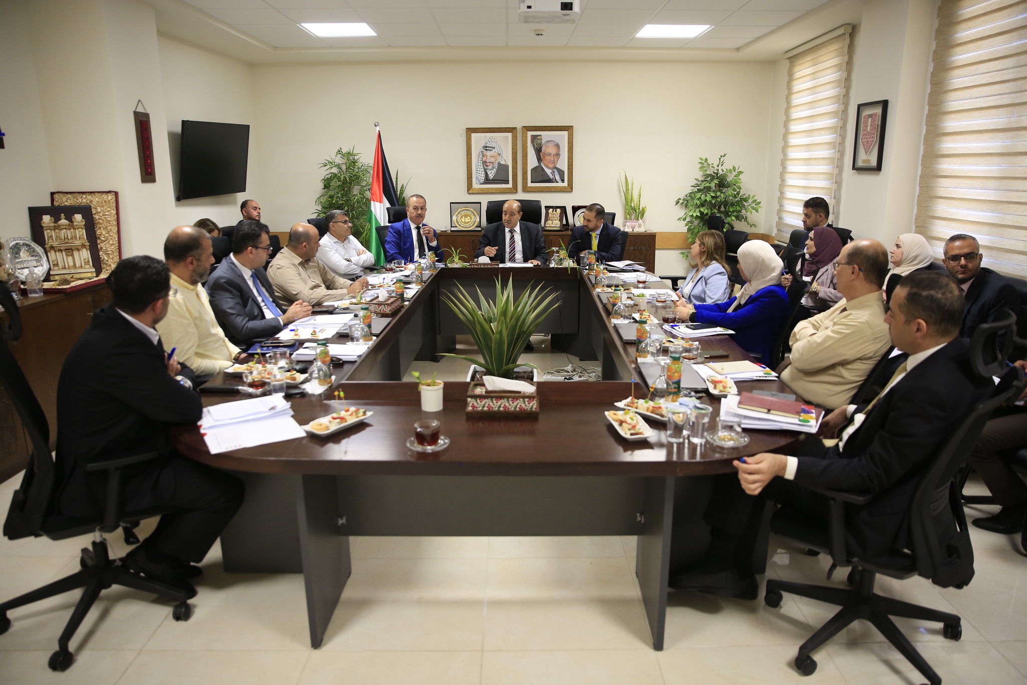 المدرسة الوطنية الفلسطينية للإدارة تعقد اجتماع مجلس الإدارة لعام 2025