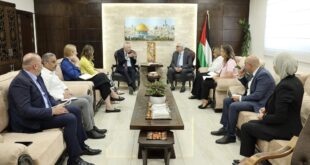 وزير الصحة يستقبل المبعوث البريطاني لشؤون الحوكمة في فلسطين