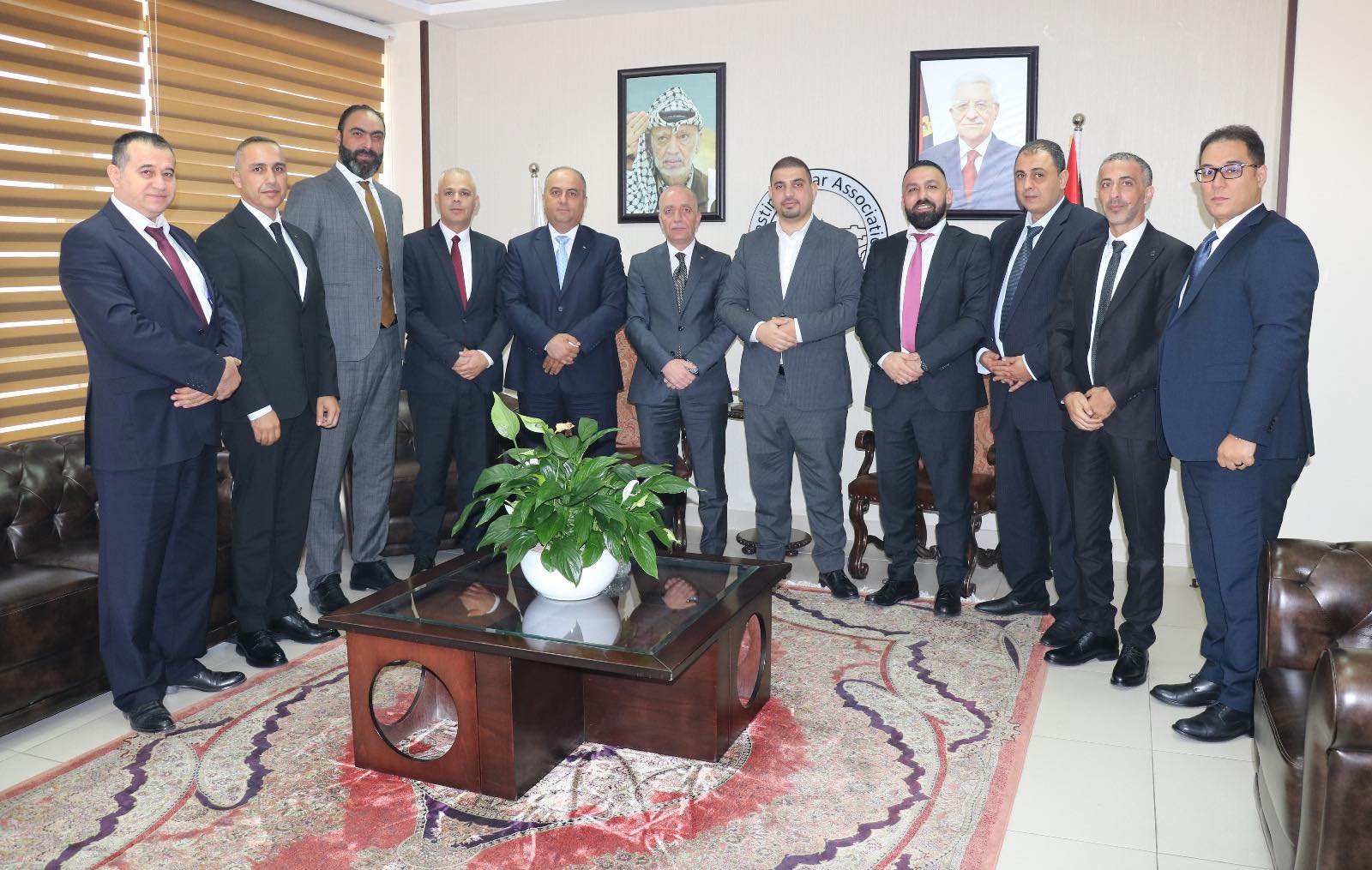 نقيب المحامين يستقبل رئيس سلطة الأراضي ورئيس هيئة تسوية الأراضي والمياه