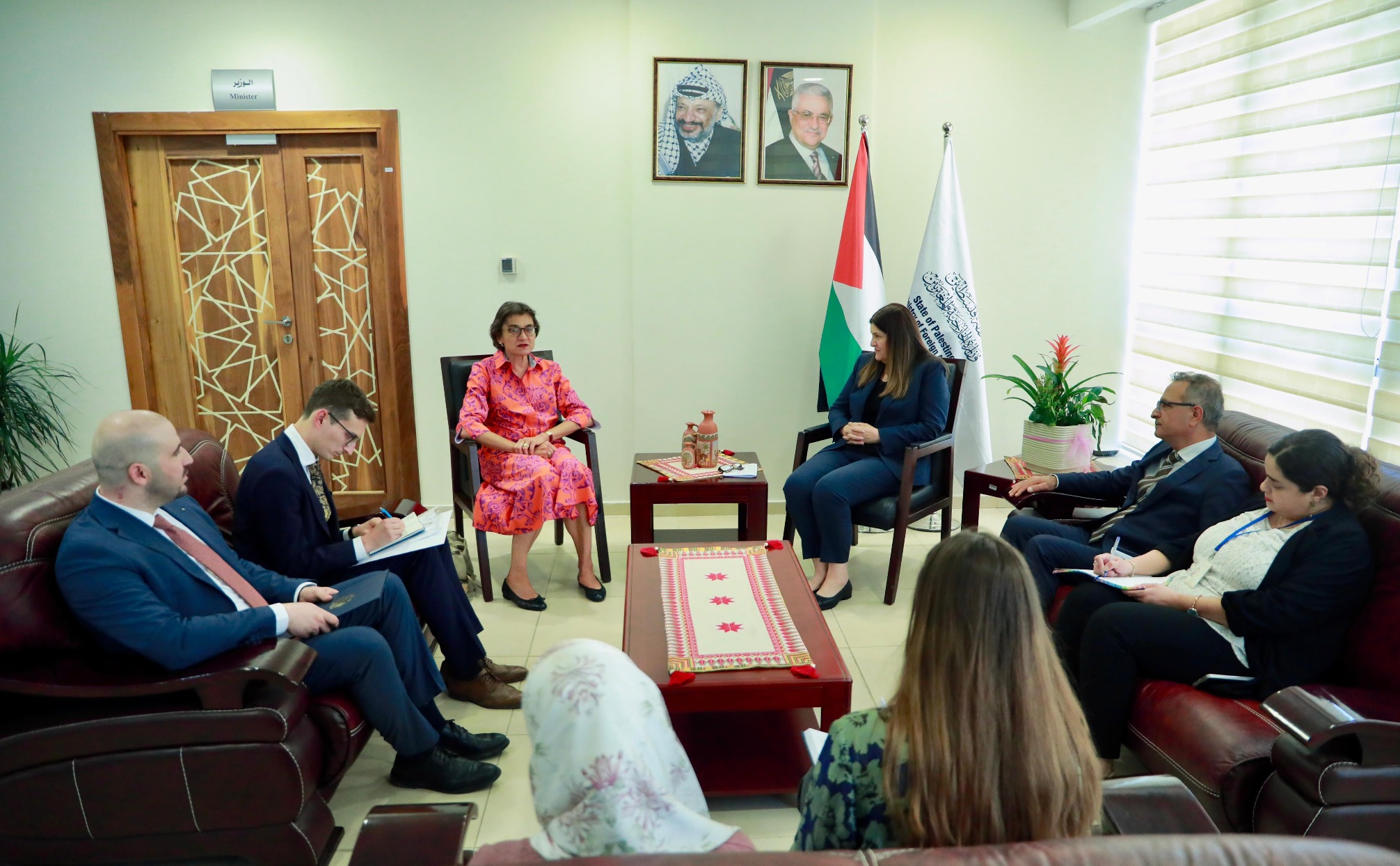 فارسين شاهين تتسلم أوراق اعتماد رئيسة الممثلية الألمانية الجديدة لدى فلسطين