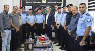 الشرطة وبلدية بيتونيا تبحثان تطوير منظومة إشارات المرور وتركيب كاميرات ذكية