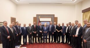 الرئيس محمود عباس يستقبل وفدا من الاتحاد الفلسطيني للهيئات المحلية