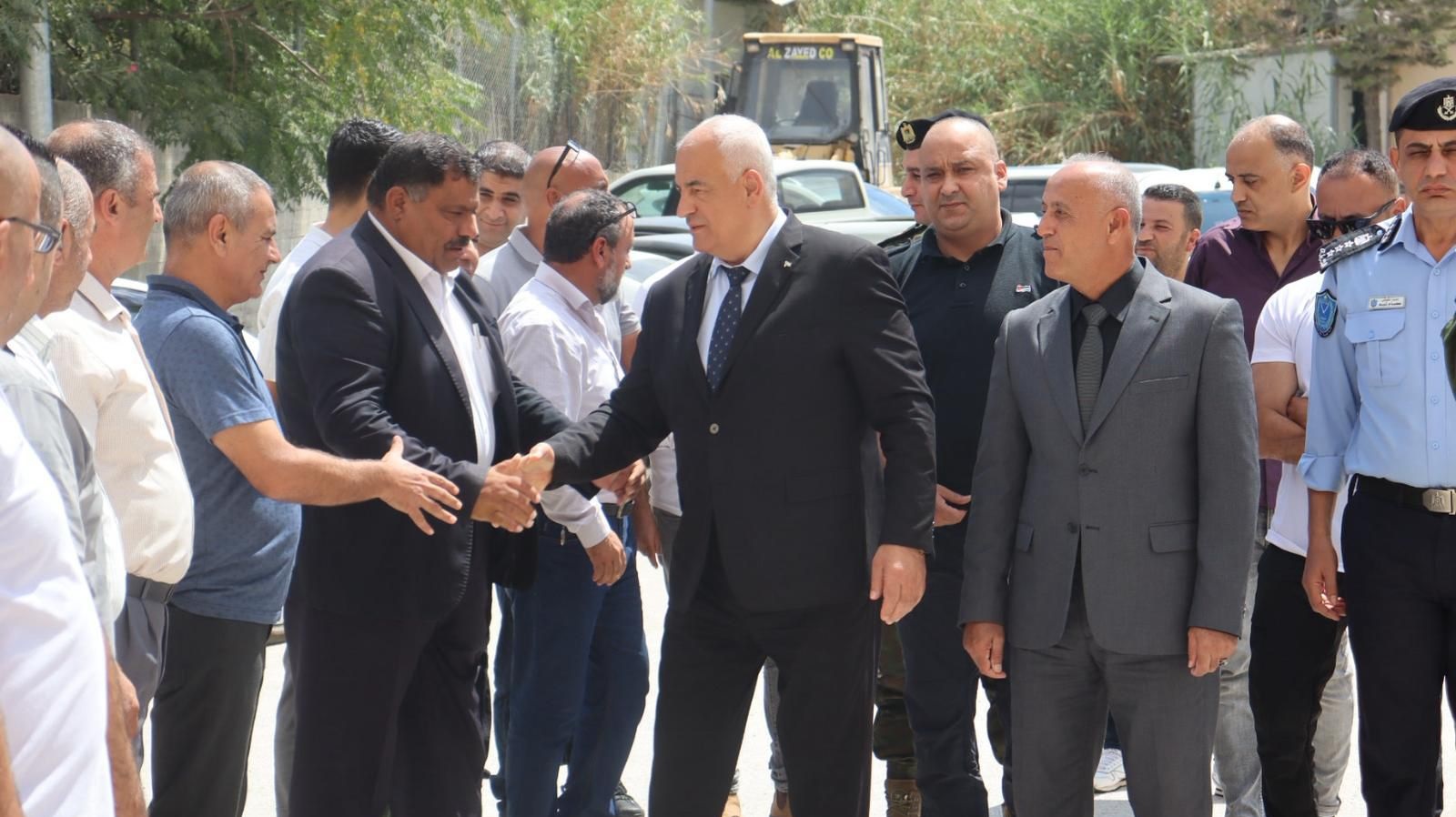 وزير الداخلية اللواء زياد هب الريح يجري جولة تفقدية في محافظة جنين