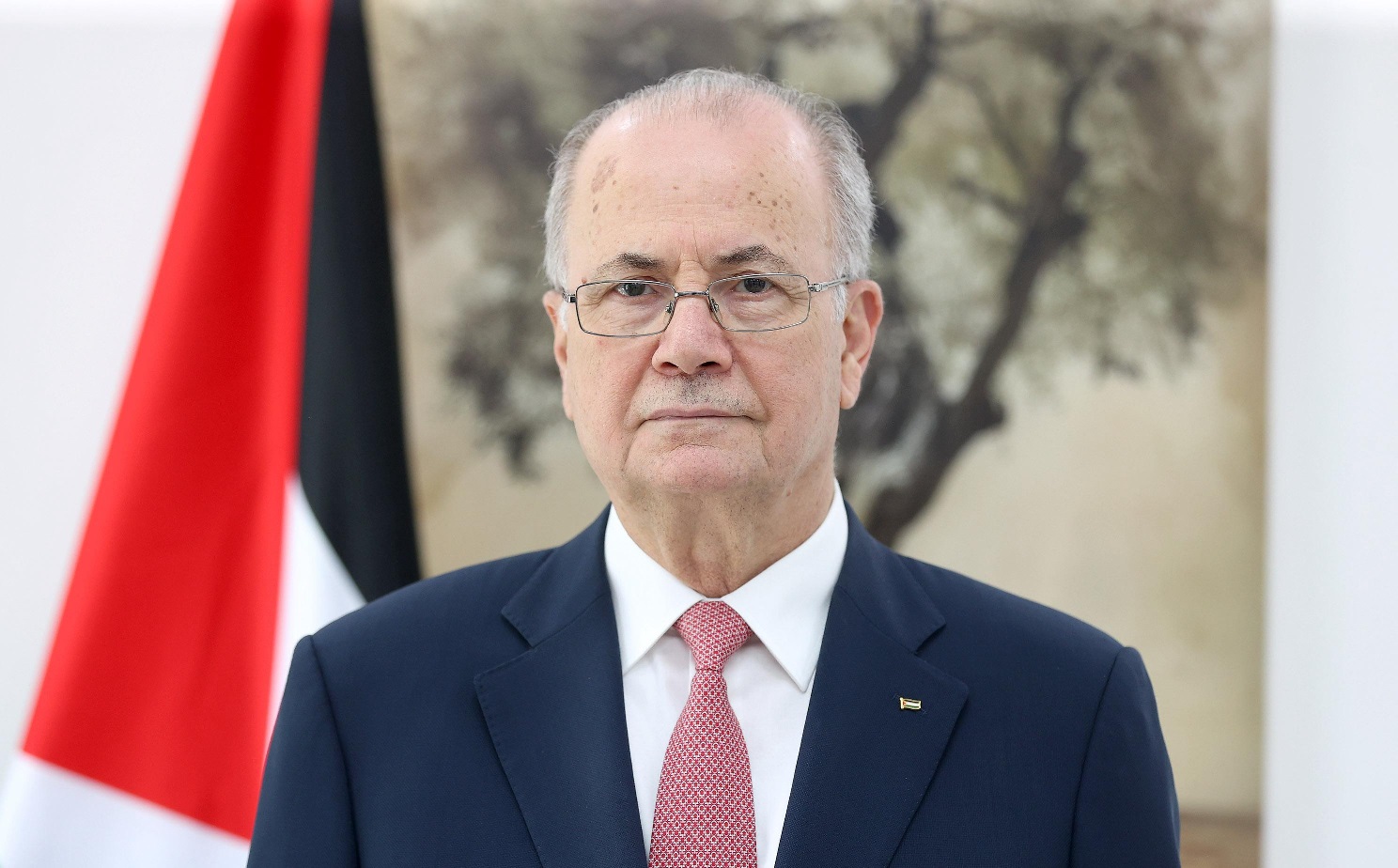 رئيس الوزراء  يبحث مع نظيره النرويجي آخر المستجدات وتكثيف الجهود الدولية لوقف حرب الإبادة والتجويع بحق شعبنا
