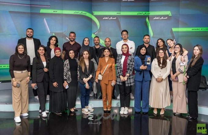 وفد صحفي فلسطيني يختتم مشاركته في برنامج تبادل خبرات إعلامية في روسيا
