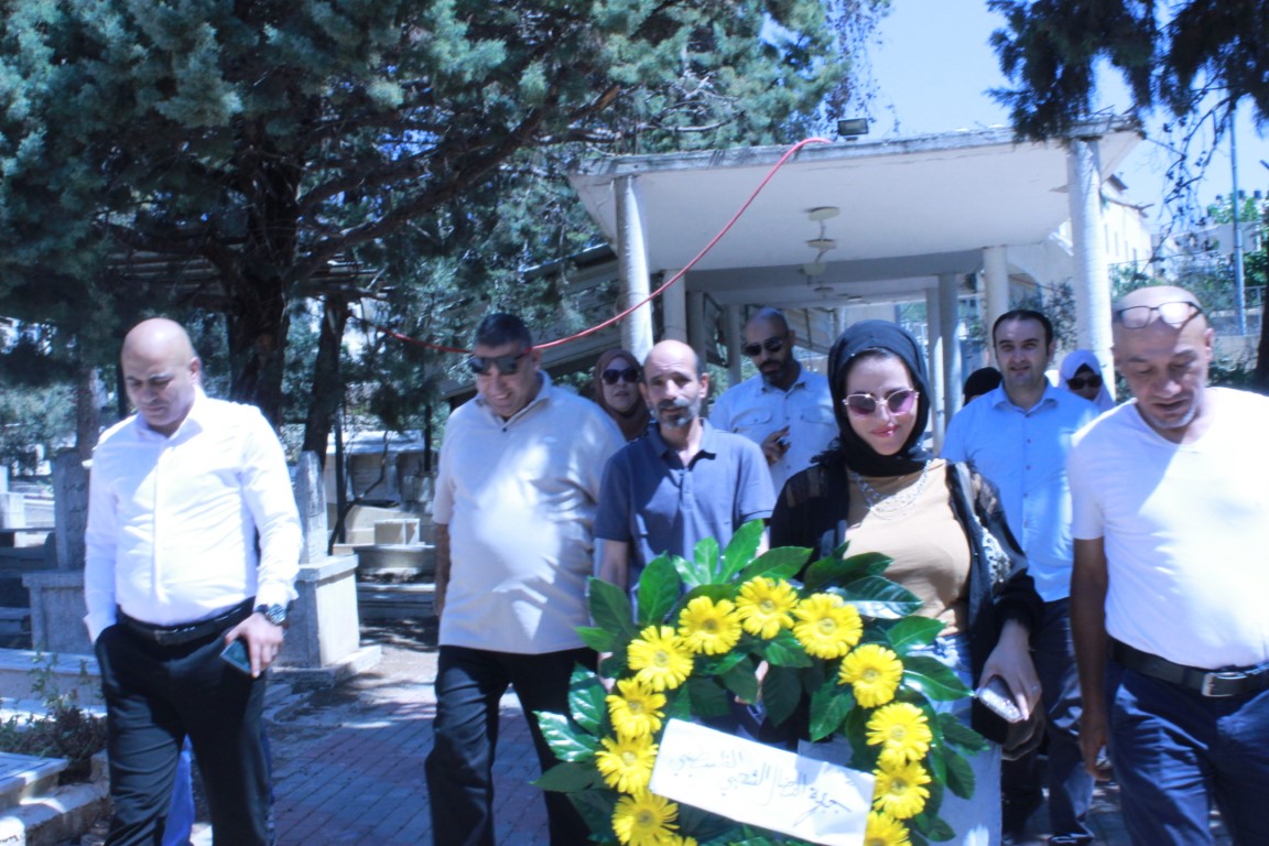 النضال الشعبي تحيي ذكرى رحيل أمينها العام المؤسس د. سمير غوشة بزيارة وفاء إلى ضريحه بالبيرة
