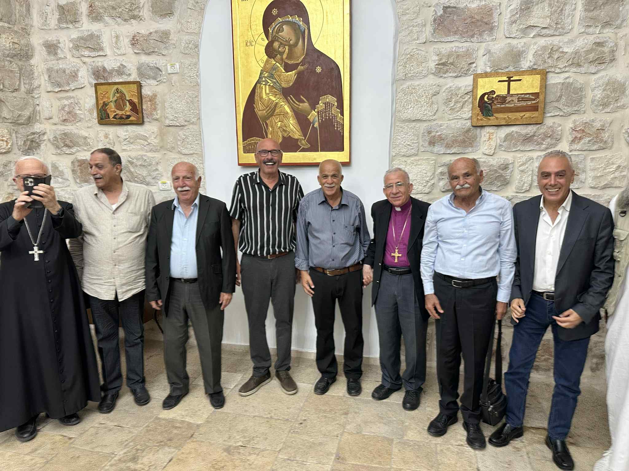 وفد من هيئة العمل الوطني والأهلي في القدس يلتقي مطارنة الكنائس في القدس
