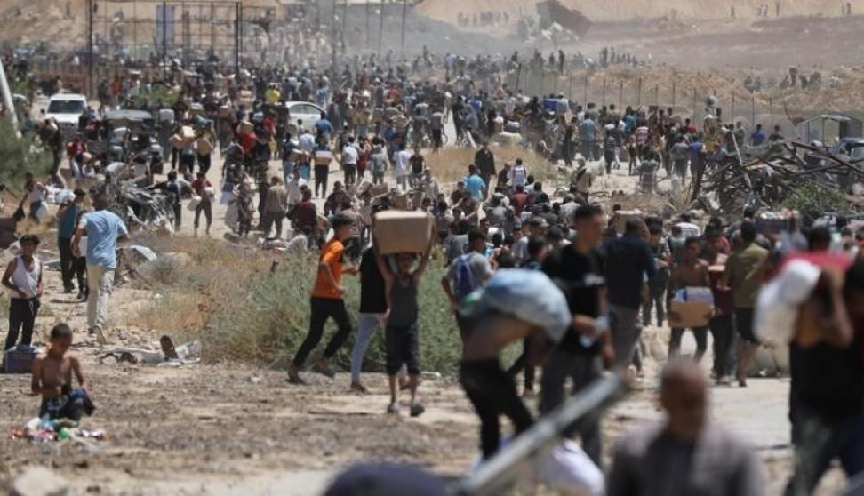 5 شهداء بينهم ثلاثة من منتظري المساعدات في رفح وخان يونس بقطاع غزة
